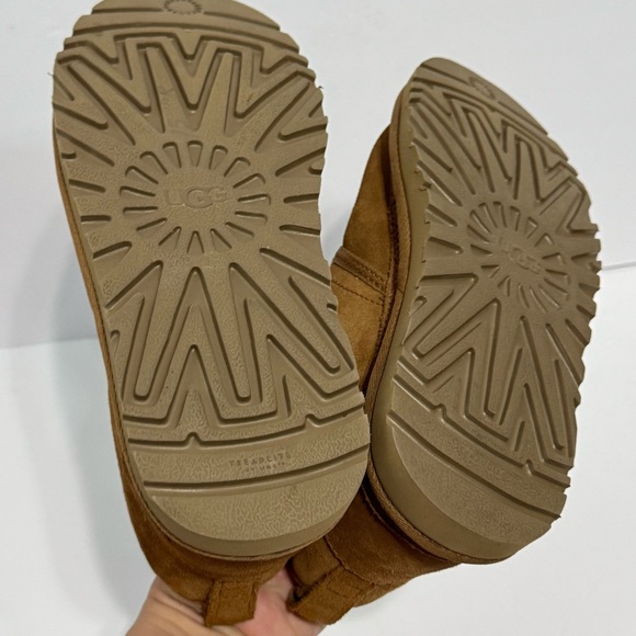 UGG Men's Brown Suede Neumel Chukka Boots size 8 - Picture 6 of 8